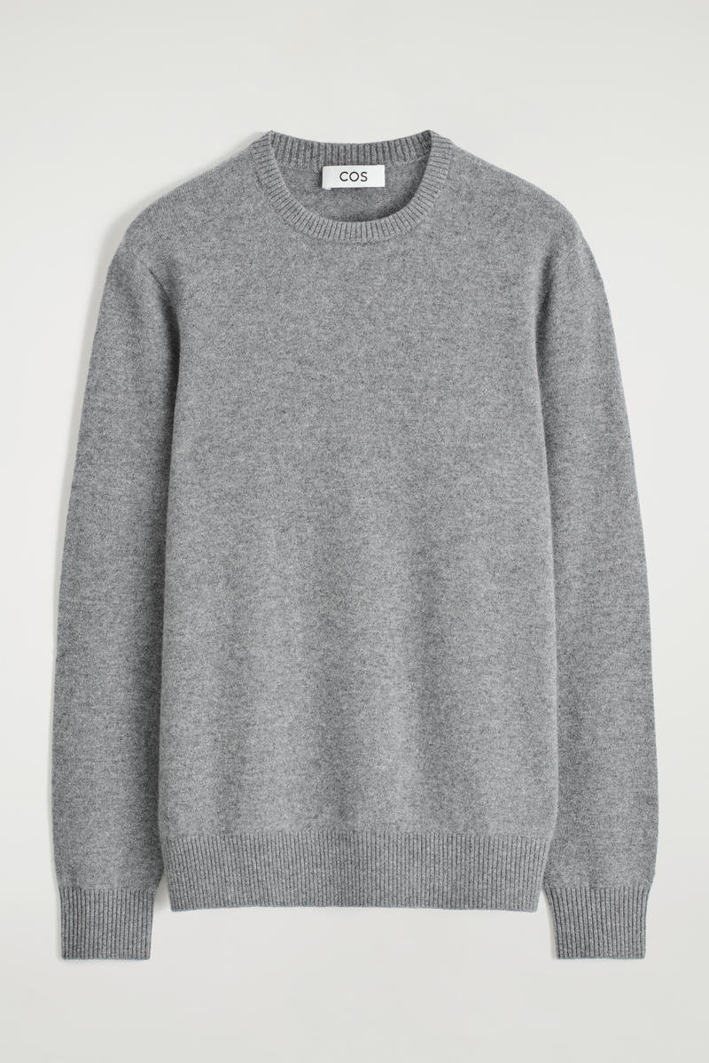 Seamless Cashmere Crew-Neck Sweater