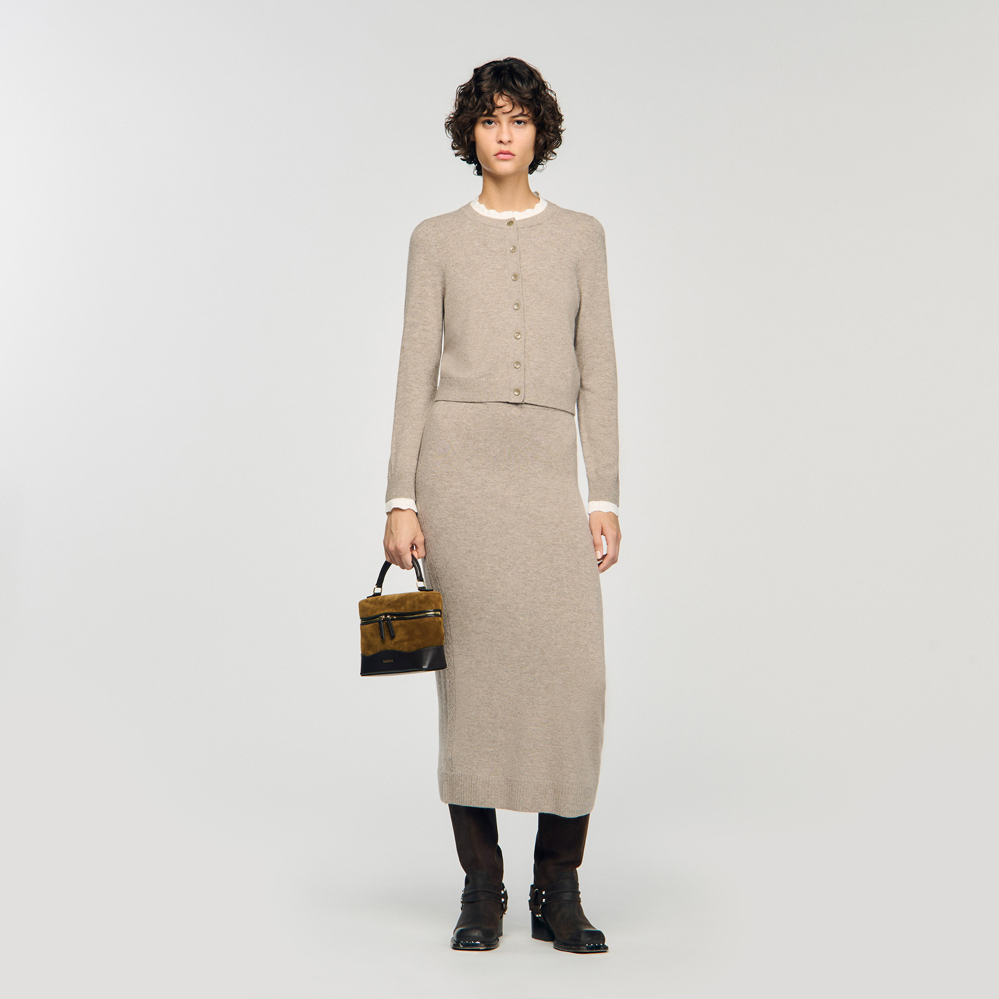Cardigan with contrast collar