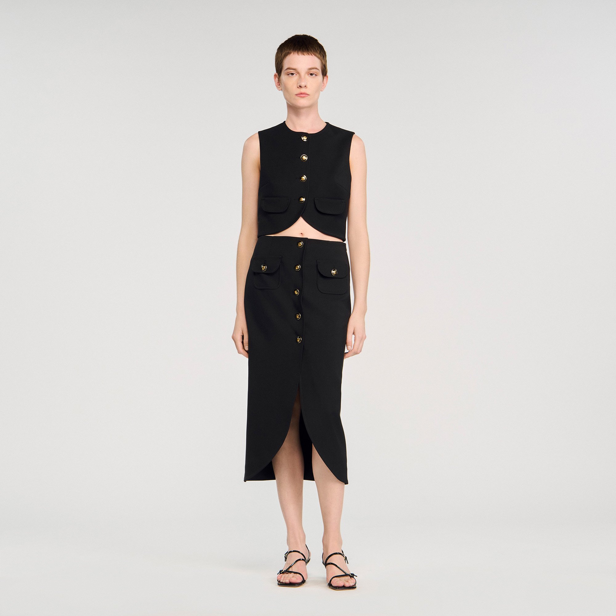 Buttoned midi skirt