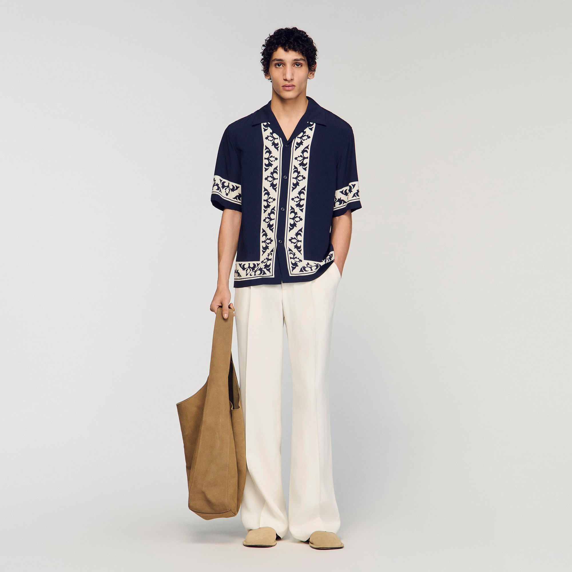 Contrast print loose-fit shirt