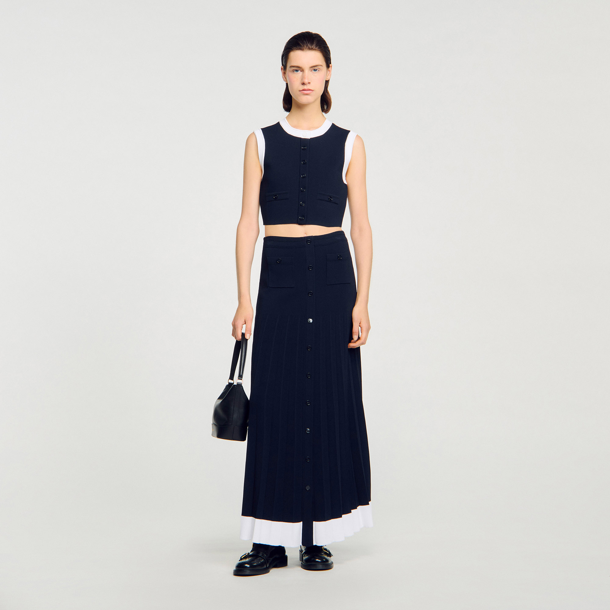 Two-tone cropped knit top