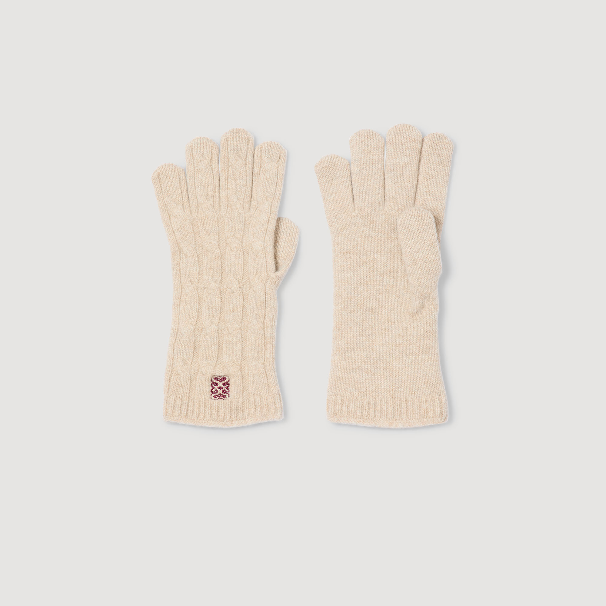 Cable knit gloves