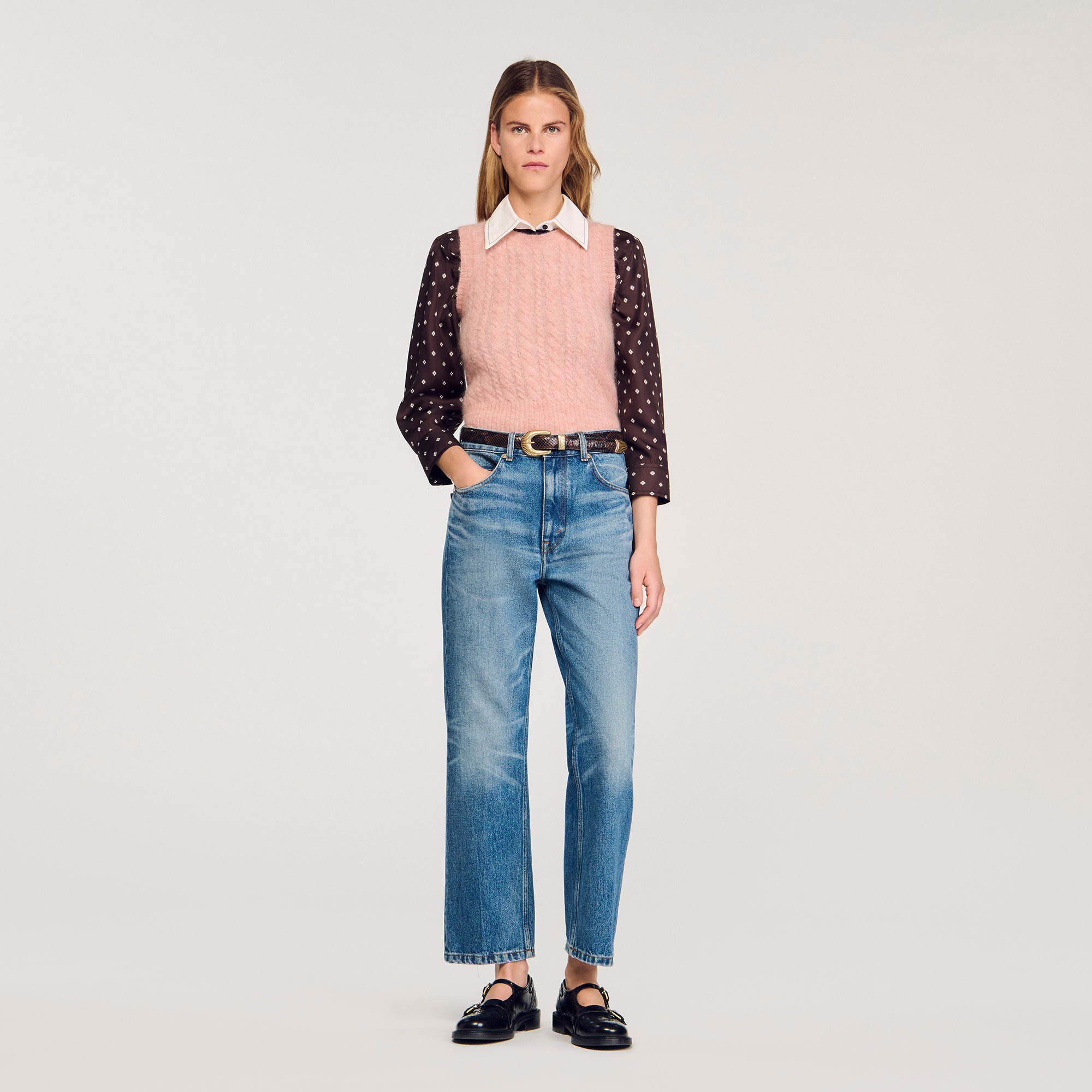 Sleeveless brushed cable knit sweater