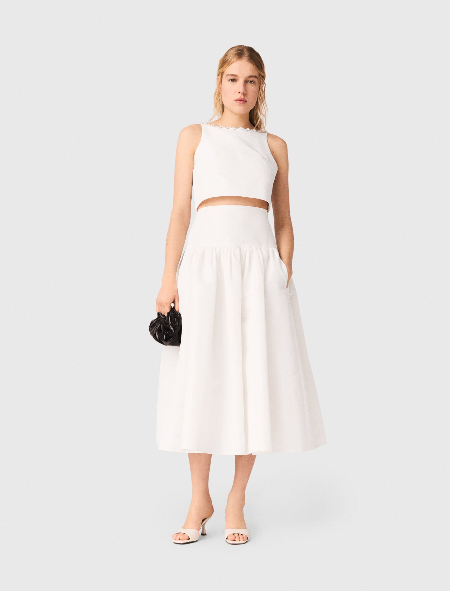 Woman's polyester Jewelled collar taffeta crop top for Spring/Summer, size Extra Small, in color White /