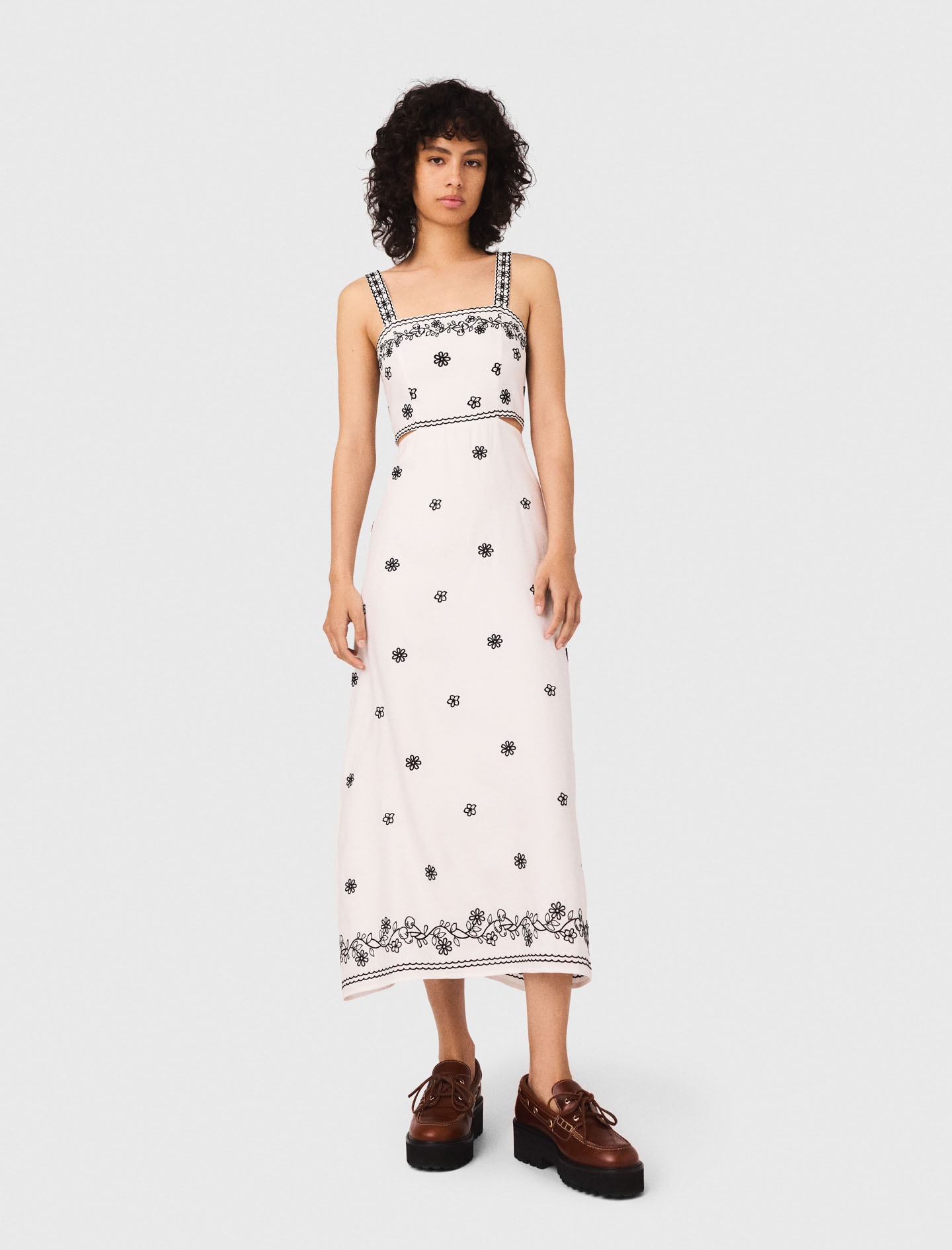Woman's linen Embroidered cut-out maxi dress for Fall/Winter, size Extra Extra Large, in color Ecru / Black /