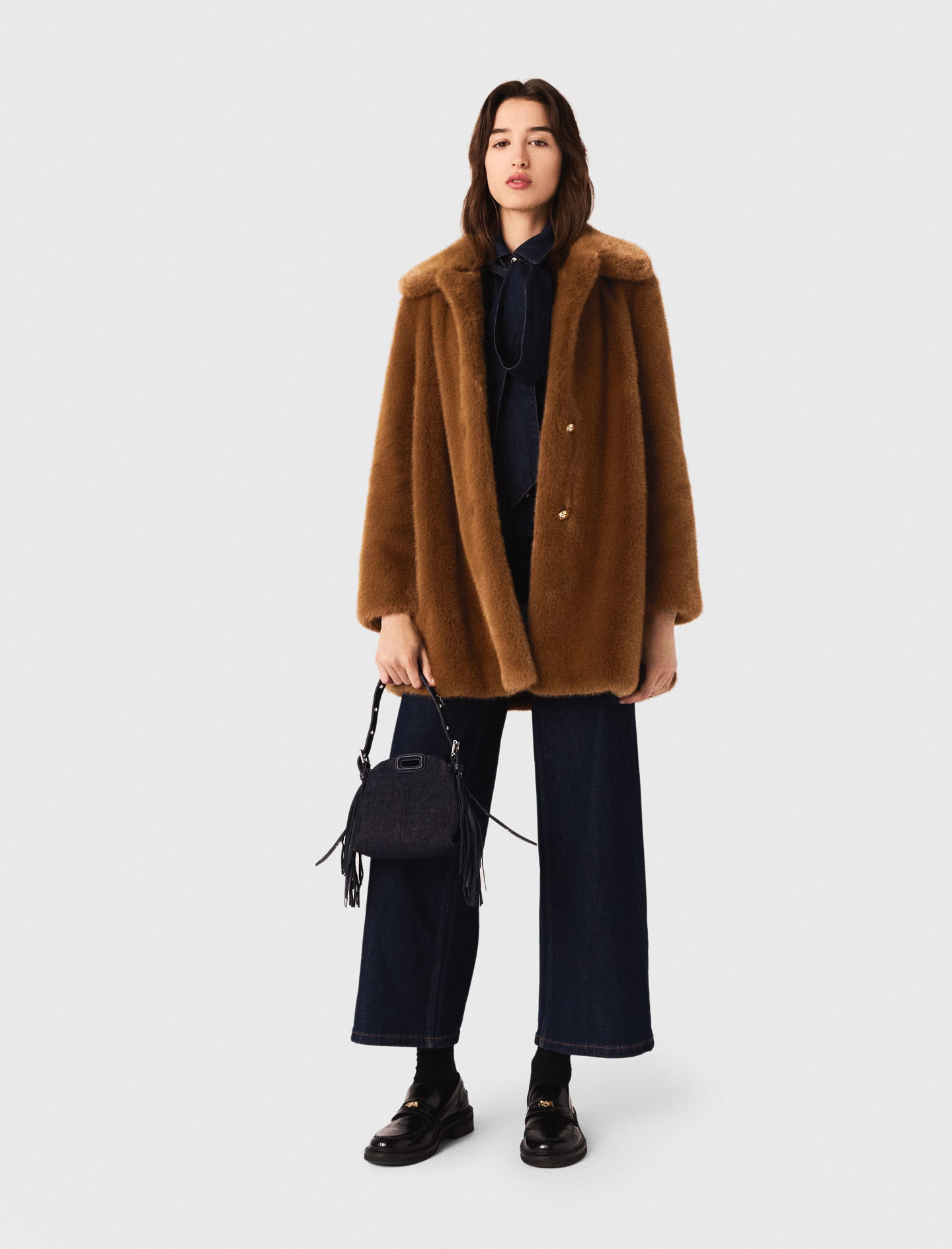 Woman's polyester Mid-length faux fur coat for Fall/Winter, size Medium, in color Brown /