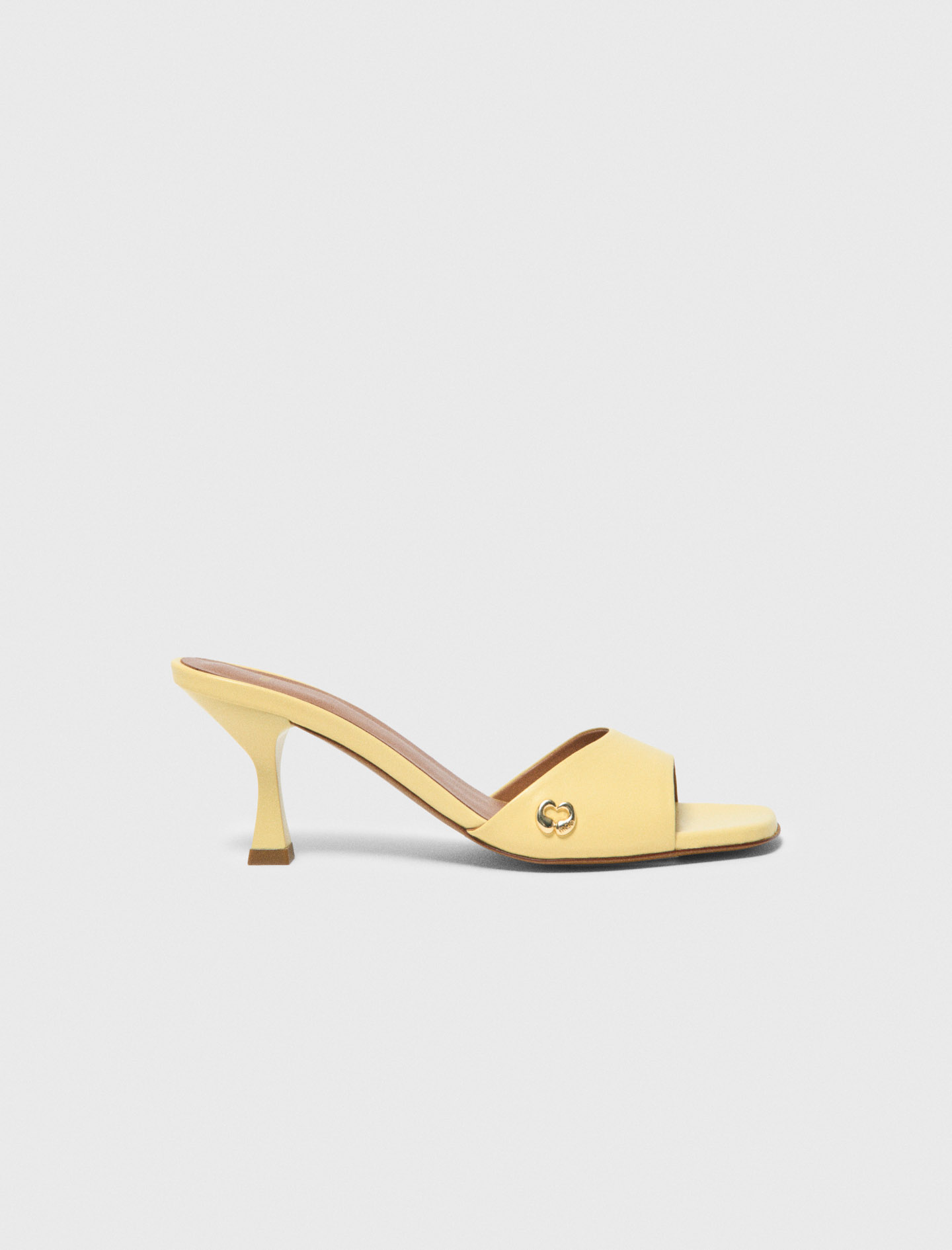 Woman's leather Leather mules for Spring/Summer, size 9.5, in color Pale Yellow /