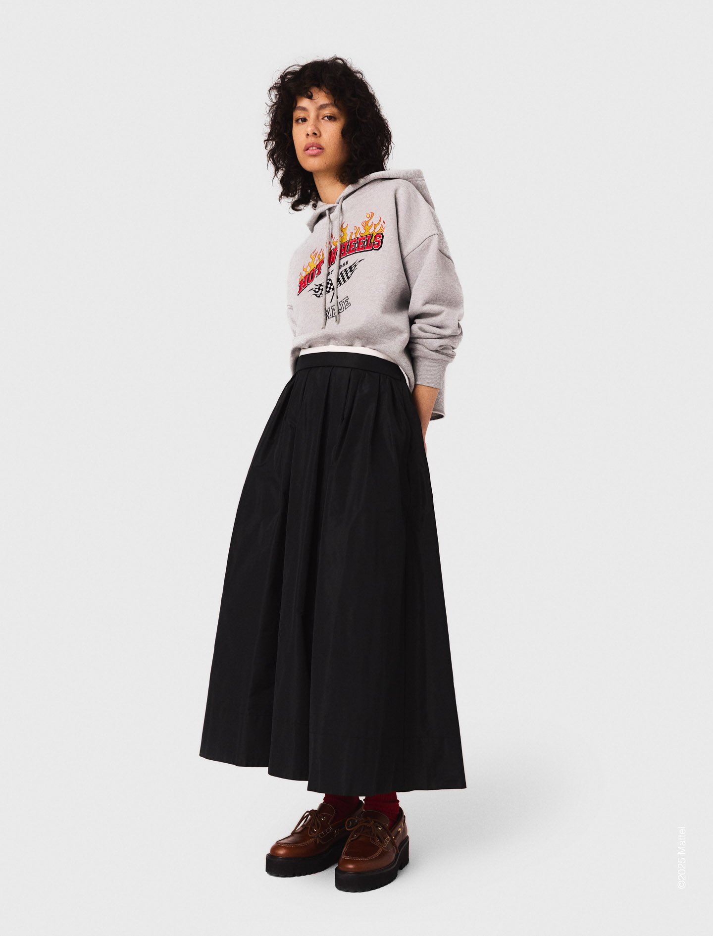 Woman's cotton Embroidered logo cropped sweatshirt for Fall/Winter, size Large, in color Light Grey / Grey by Maje