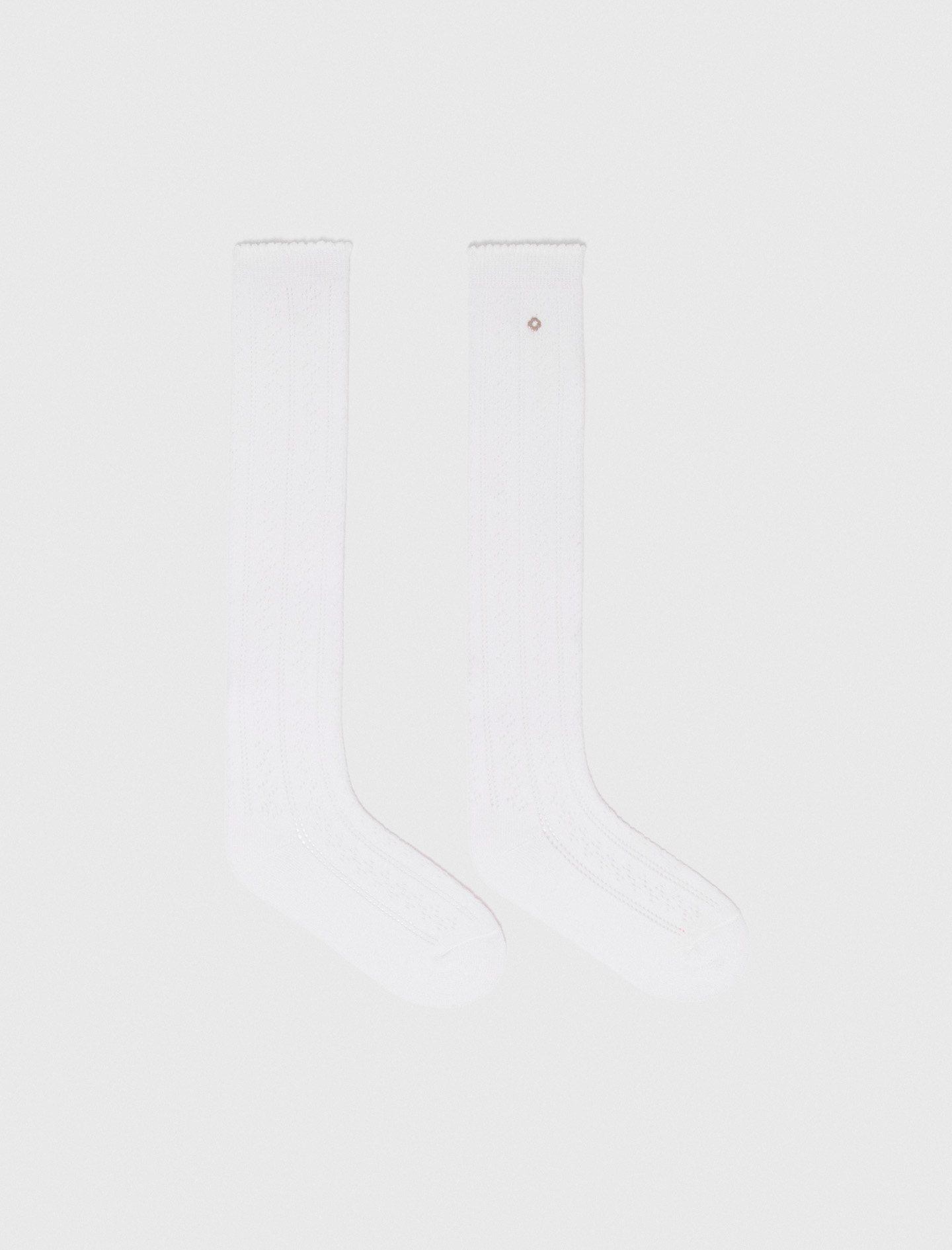 Woman's cotton Knee-high pointelle socks for Spring/Summer, size One Size, in color White / by Maje
