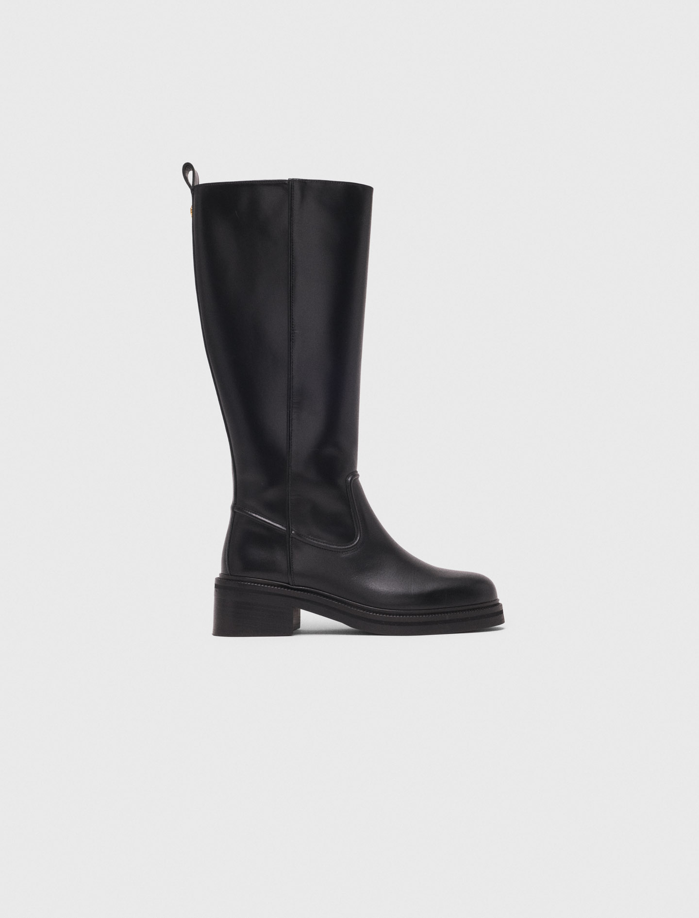 Woman's polyurethane Leather boots for Fall/Winter, size 7.5, in color Black / by Maje