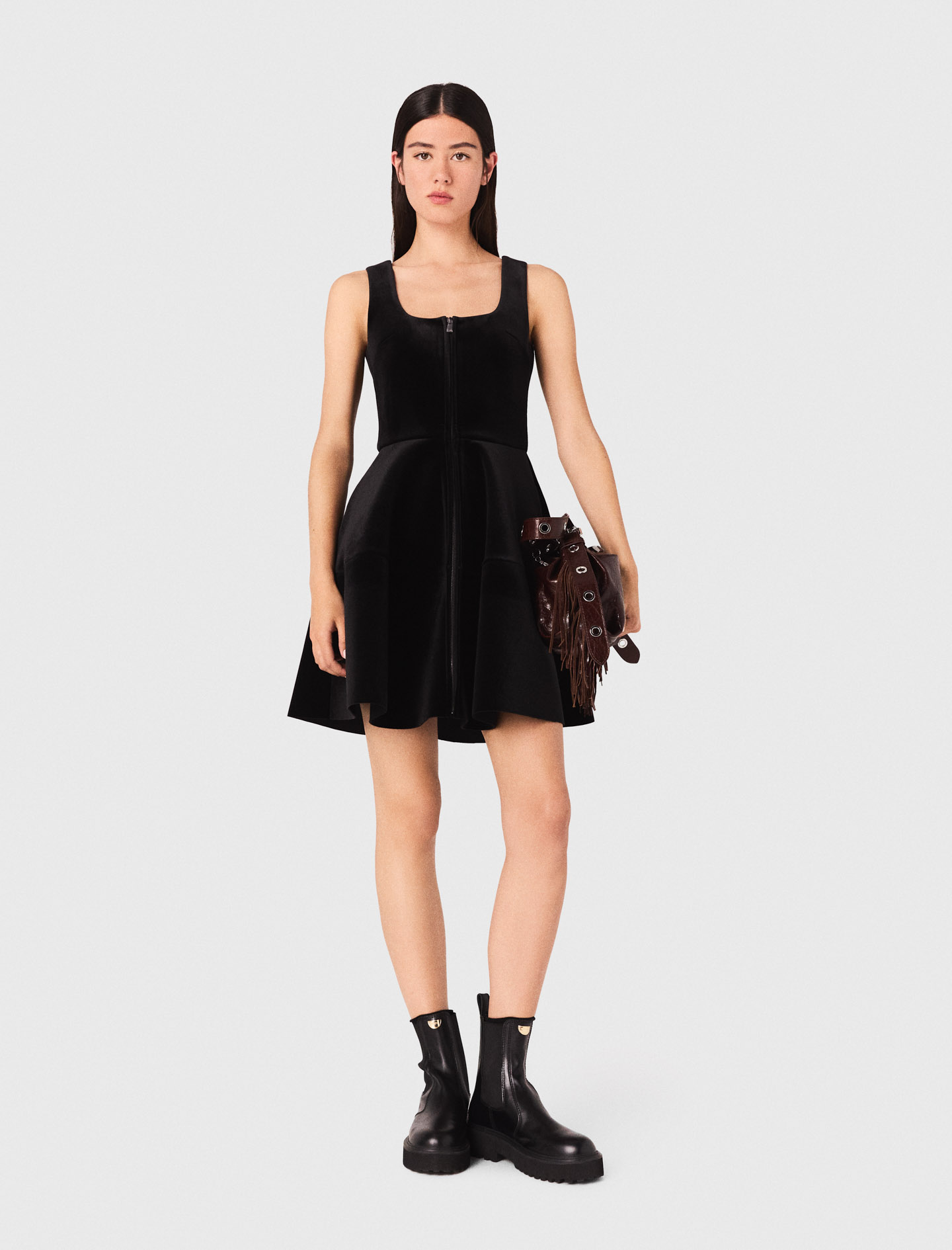 Woman's polyester Mini velvet skater dress for Fall/Winter, size Extra Extra Large, in color Black /