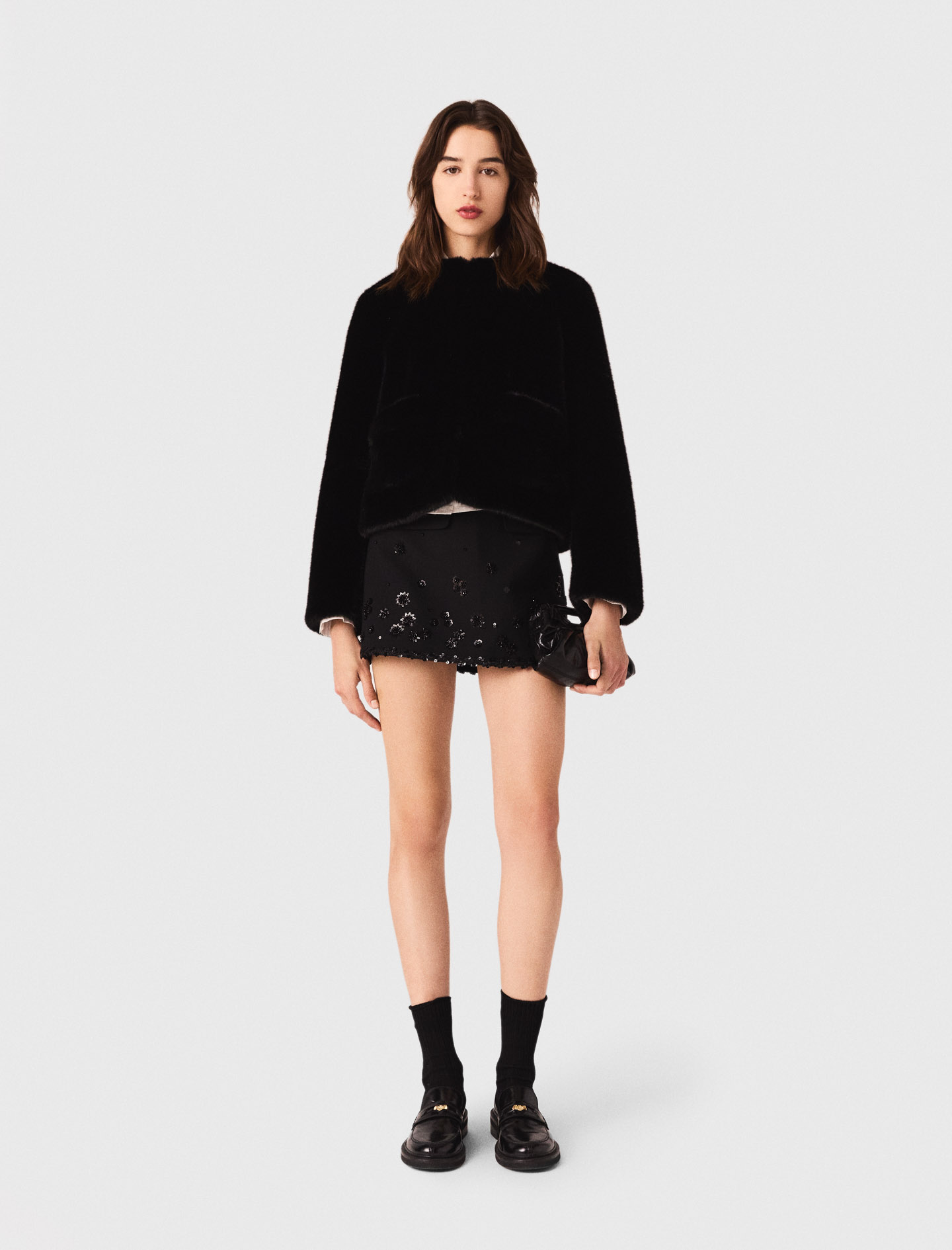 Woman's polyester Short faux fur coat for Fall/Winter, size Small, in color Black /