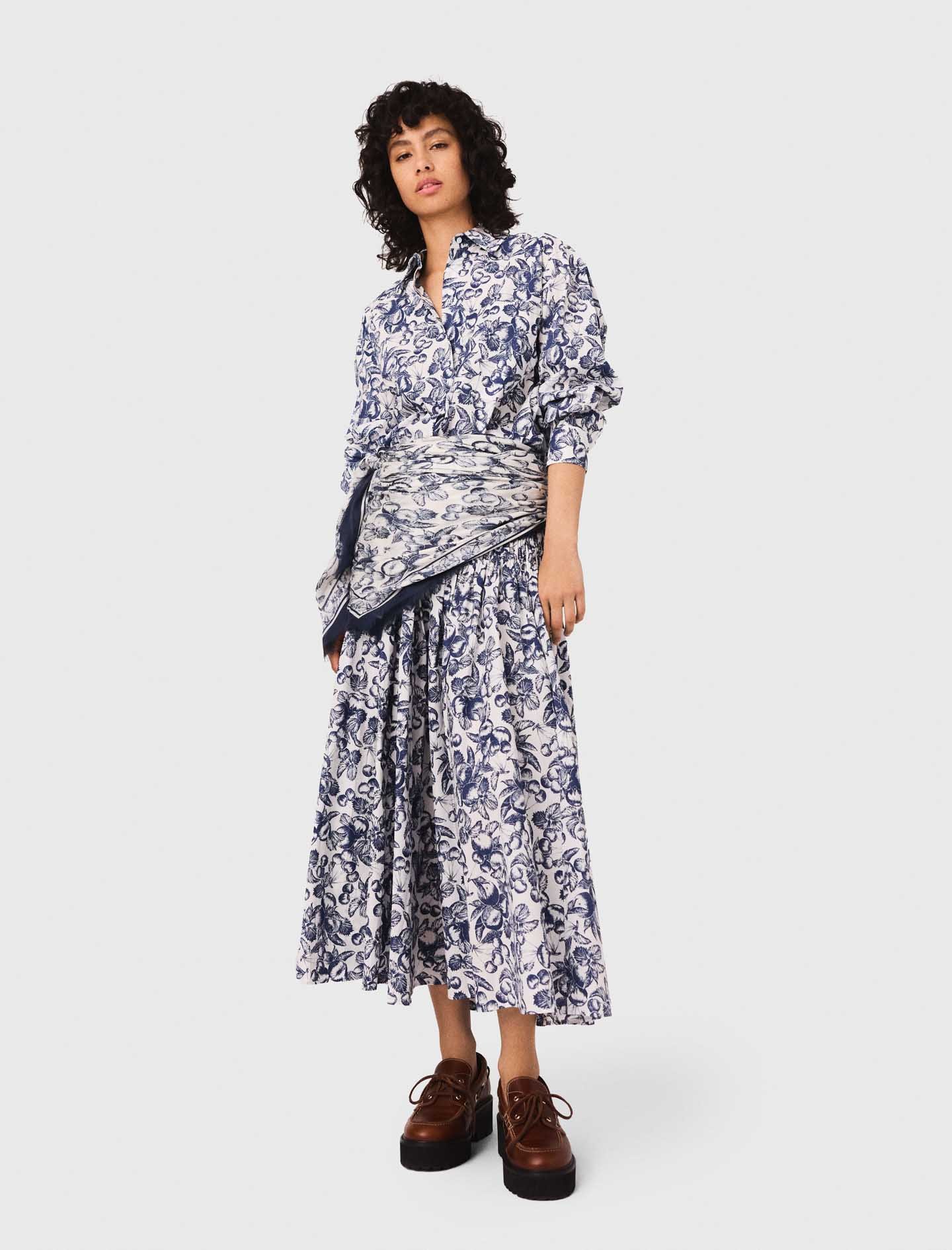 Woman's cotton Fruit printed blouse for Fall/Winter, size Extra Small, in color Blue fruits print /