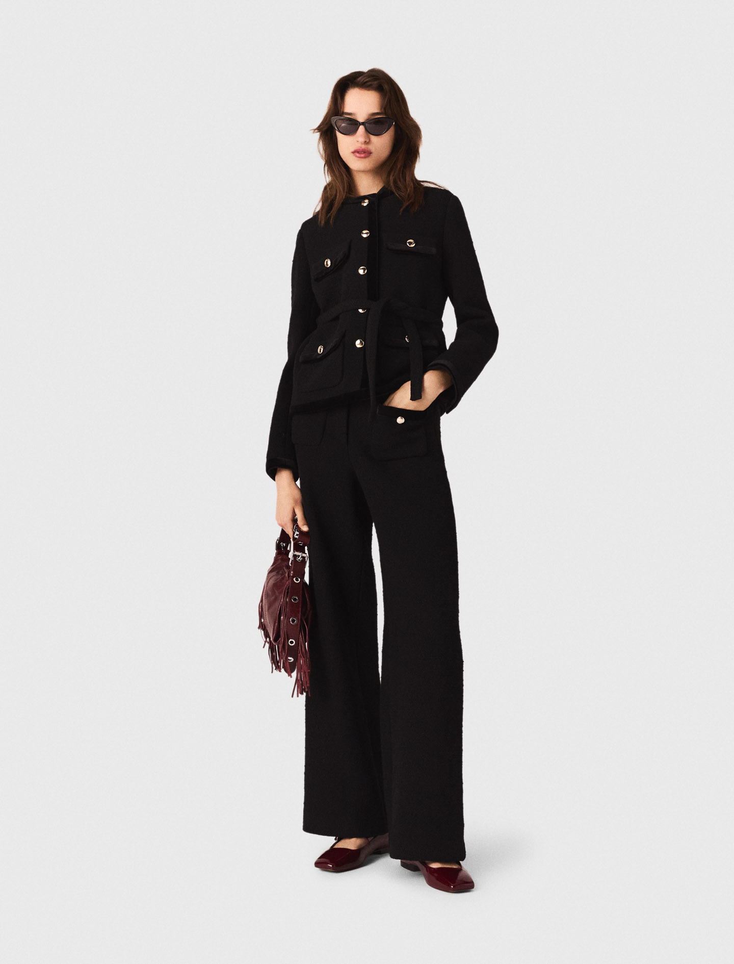 Woman's polyester Long tweed jacket for Fall/Winter, size Large, in color Black /