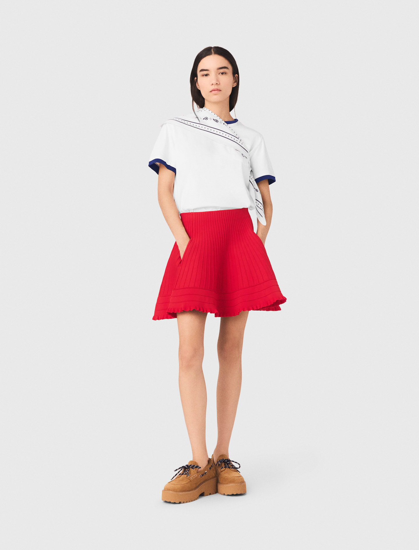 Woman's polyester Compact knit short skirt for Spring/Summer, size Large, in color Red /