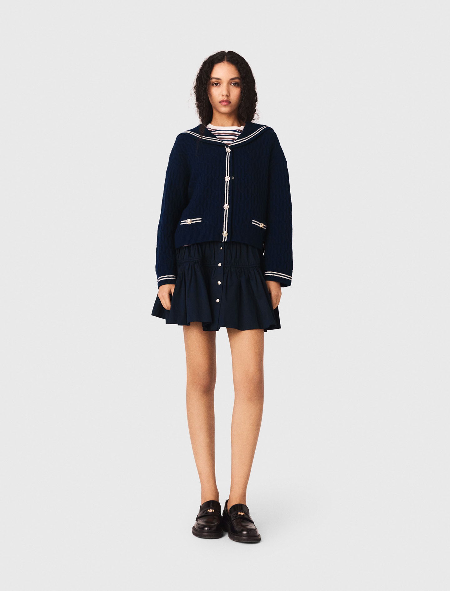 Woman's wool Boat neck cable-knit cardigan for Spring/Summer, size Small, in color Navy / Blue