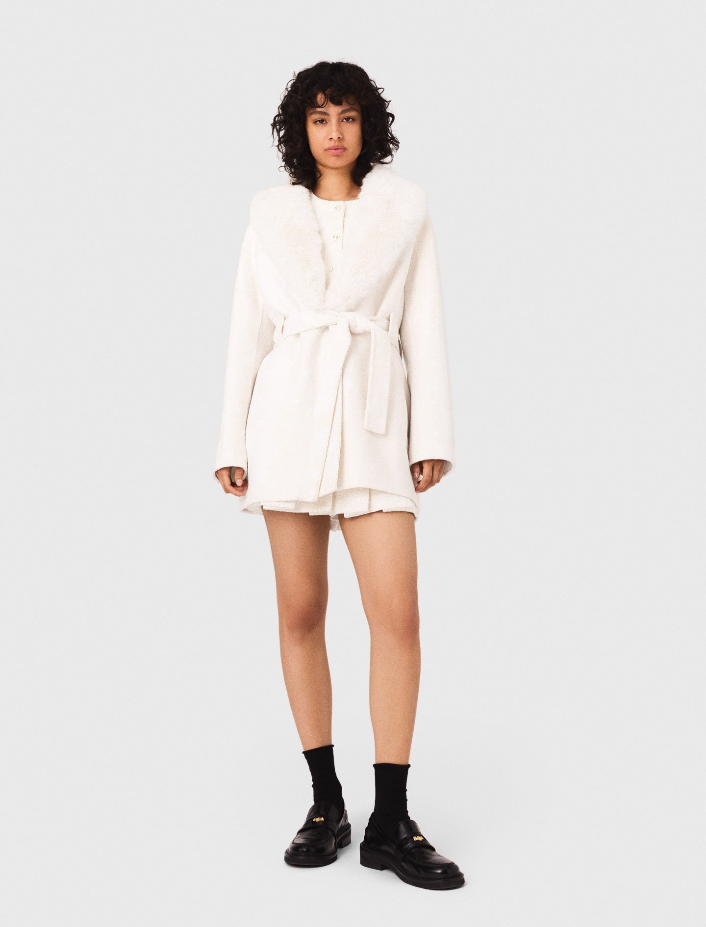 Woman's wool Belted short coat for Fall/Winter, size Extra Extra Large, in color Ecru / Beige