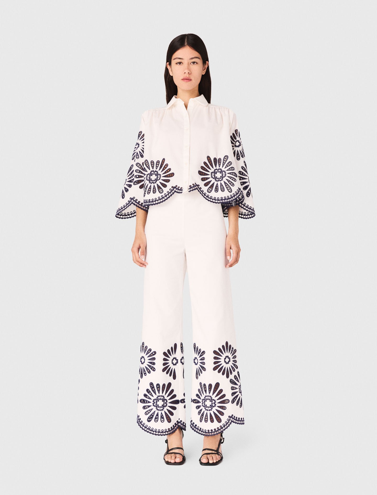Woman's cotton Trousers with crochet detail for Fall/Winter, size Extra Small, in color White/Navy /