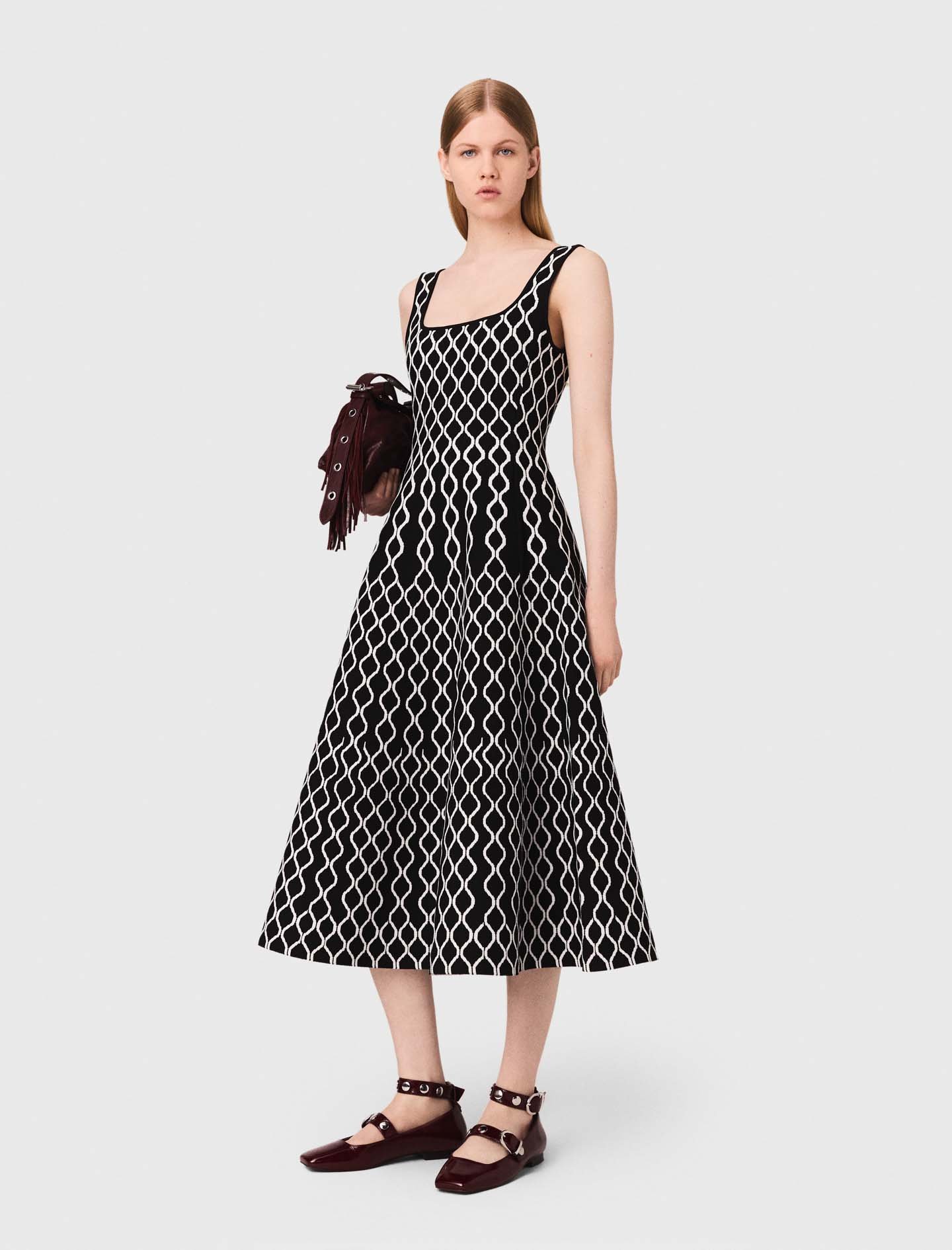 Woman's polyester Jacquard knit midi dress for Fall/Winter, size Extra Small, in color Black / White / Black