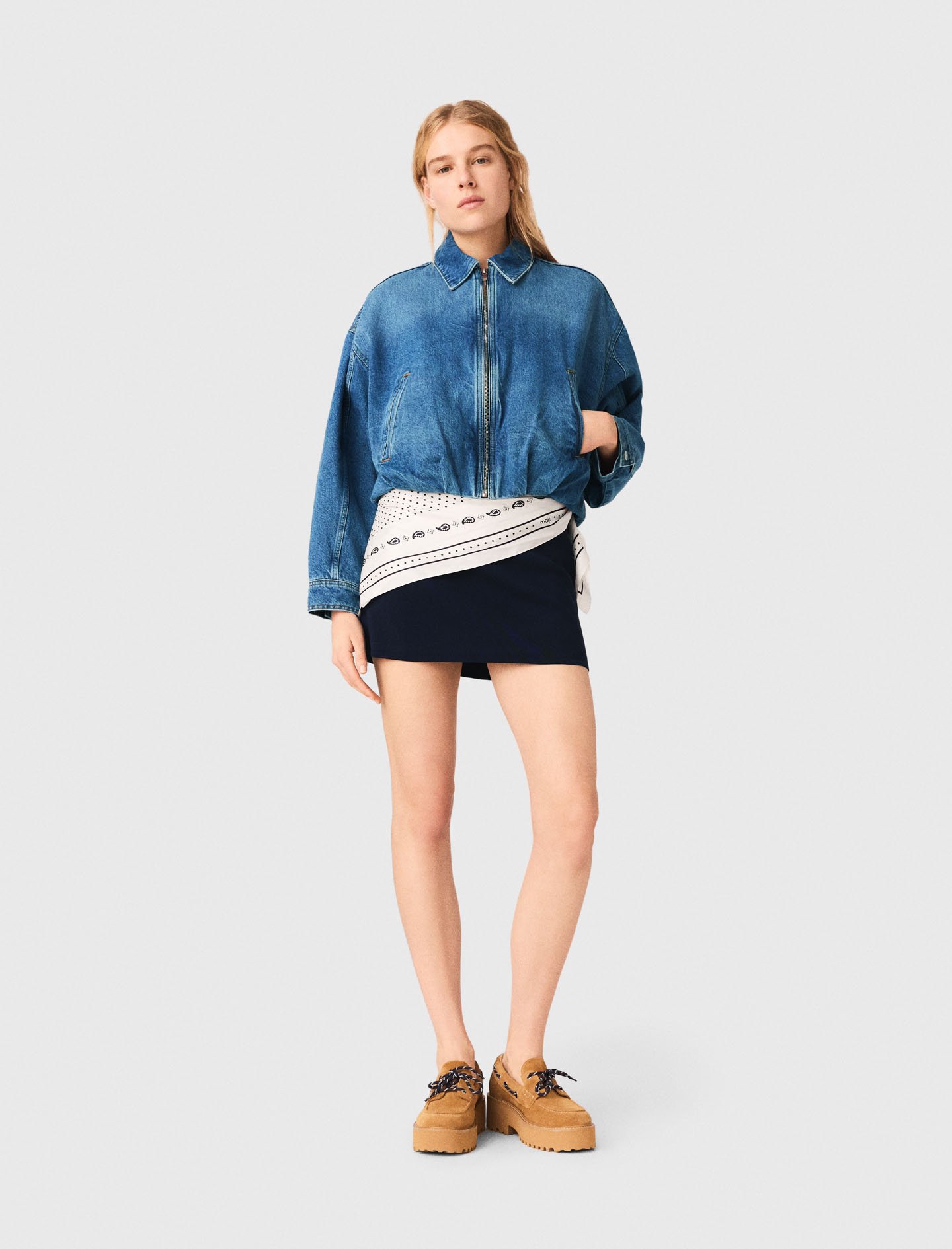 Woman's cotton Denim bomber jacket for Spring/Summer, size Small, in color Blue /