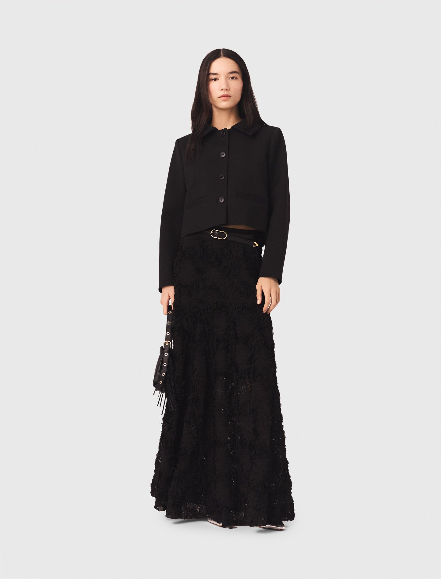 Woman's polyester Long embroidered skirt for Spring/Summer, size Large, in color Black /