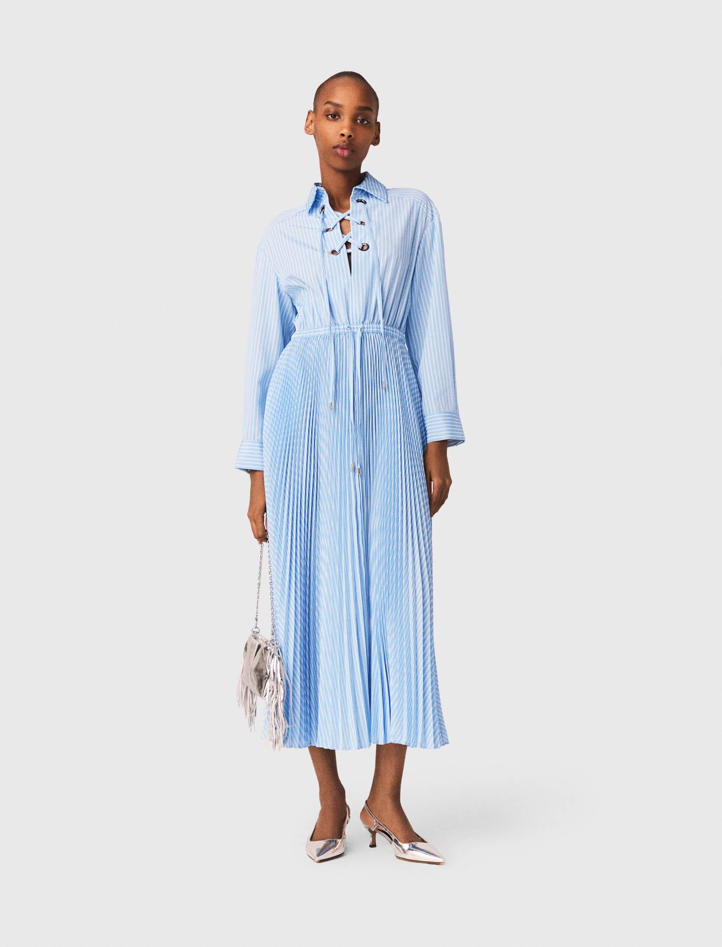 Woman's polyester Long pleated dress with eyelets for Spring/Summer, size Large, in color Blue Sky / Blue