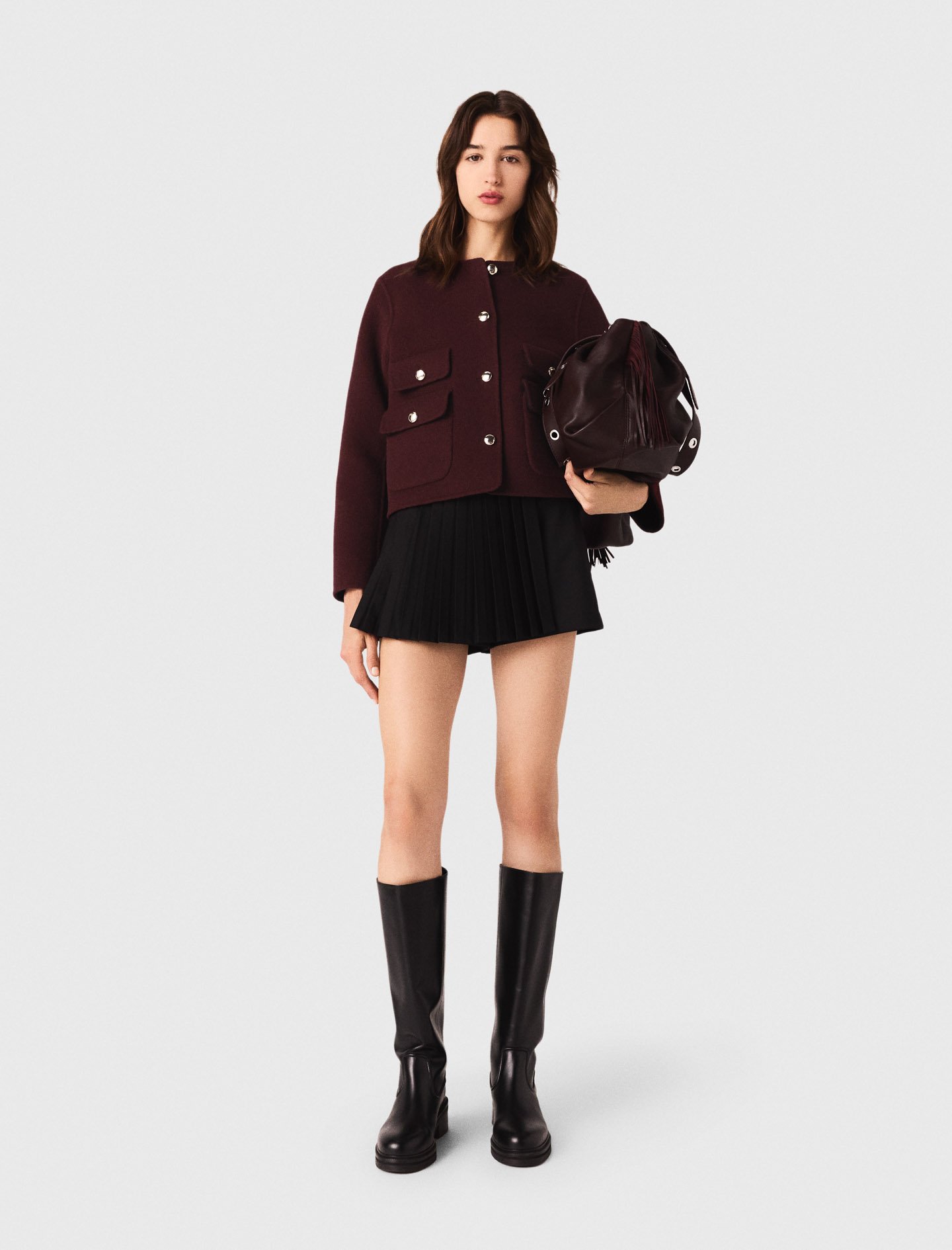Woman's polyester Straight-fit pleated shorts for Fall/Winter, size Extra Extra Large, in color Black /