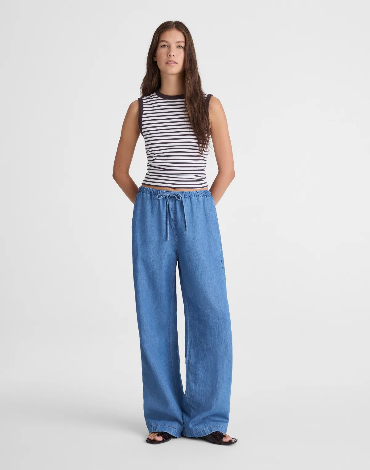 Pull-On Jeans in Cotton-Linen - Denim by MW