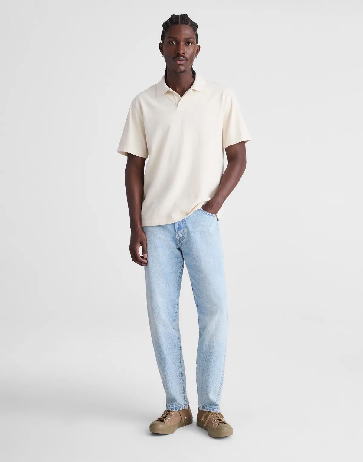 Relaxed Taper Jeans in Summerweight Denim