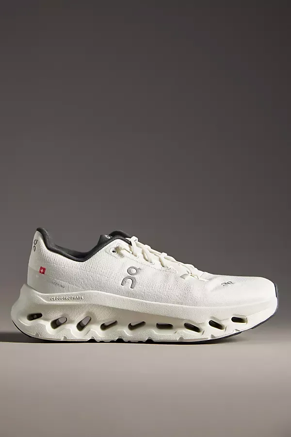 Cloudtilt Sneakers by On